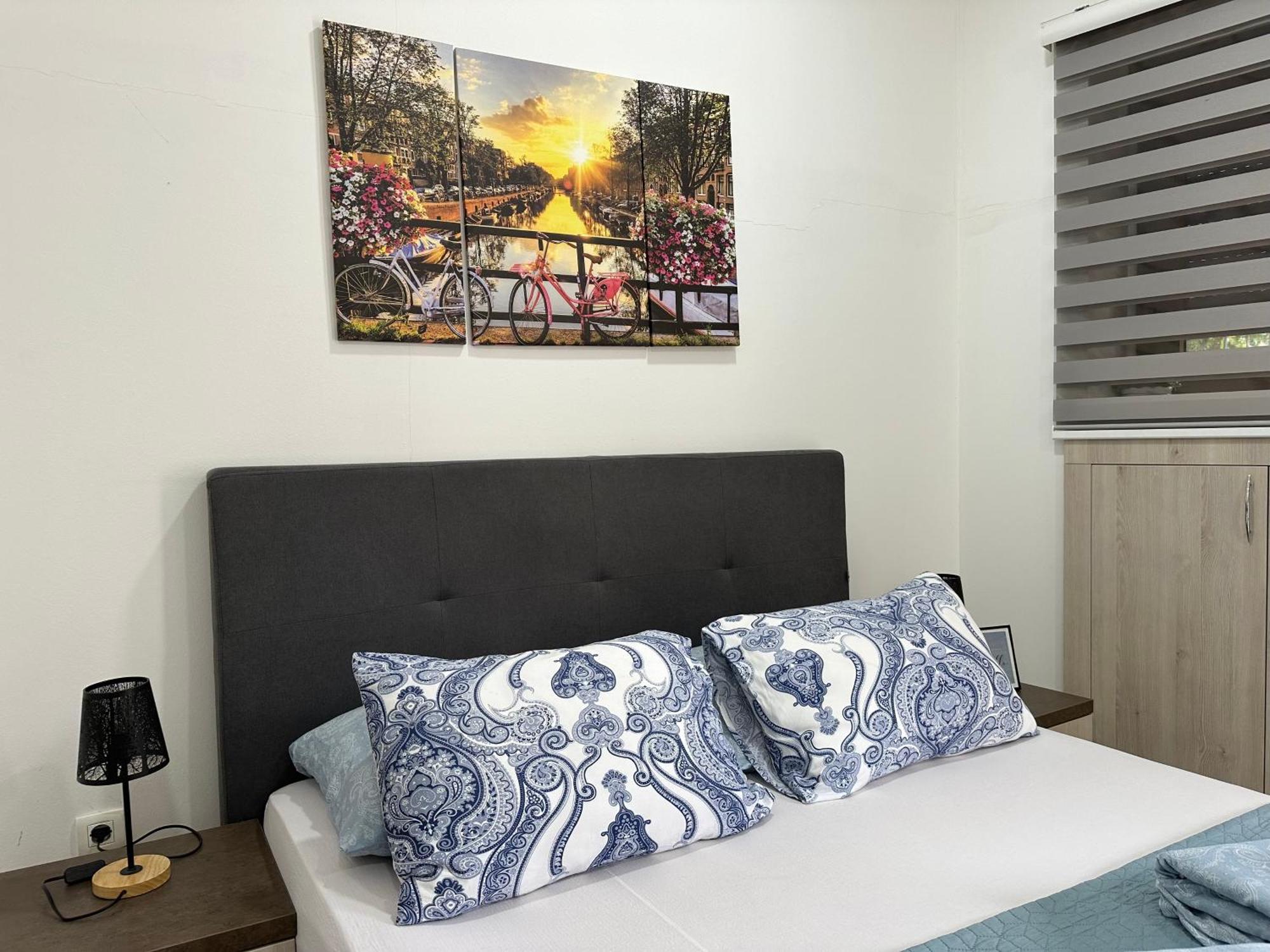 Studio Apartment In Old Town- With Parking Мостар Экстерьер фото